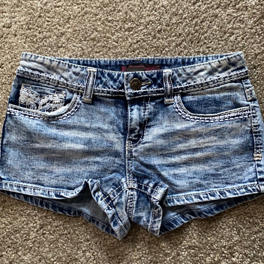 Brand New no boundaries shorts size 7